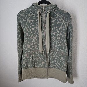 Cabi Marathon Zip Up Jacket Hoodie Drawstring 6030 Green Camo Size M